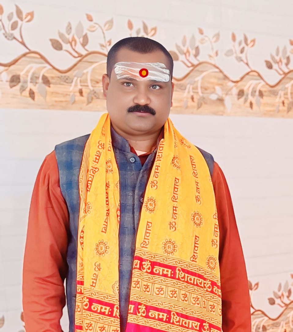 Shri Kamalapati Tripathii